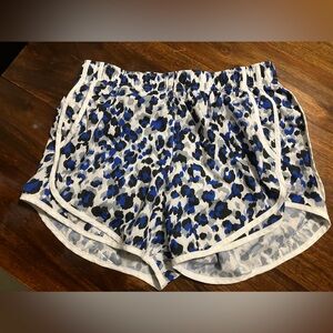 Calvin Klein Running Shorts/Active Shorts Women’s Small Blue/White Leopard